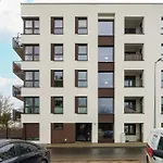 Apartamento Beautiful With Balcony & Free Garage By Renters